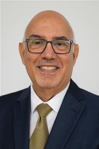 Profile image for Moinuddin Durrani CC